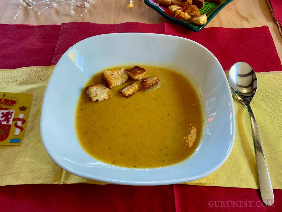 Knoblauchsuppe español vegan à la Gurunest