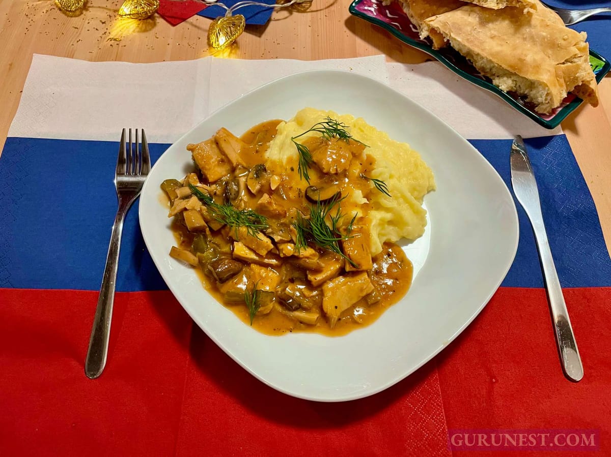 Boeuf Stroganoff mit Kartoffelpüree vegan à la gurunest