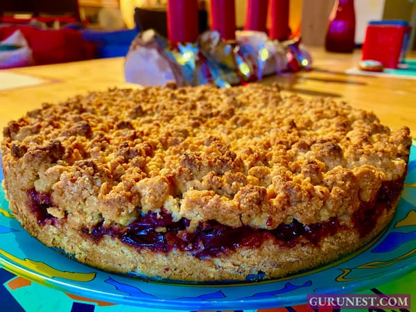 Kirschkuchen mit Streuseln vegan à la gurunest
