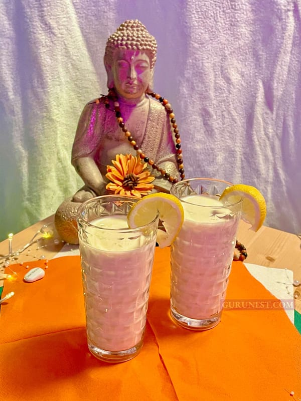 Bananen-Lassi vegan à la gurunest