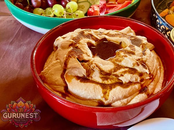 Mucho funny Hummus vegan à la Gurunest